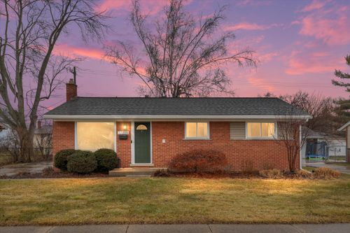 37208 Gilchrist St, Westland, MI, 48186-9362 | Card Image