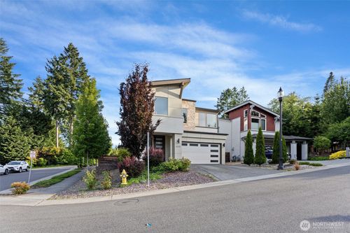 13695 Ne 100th Ct, Kirkland, WA, 98033-5240 | Card Image
