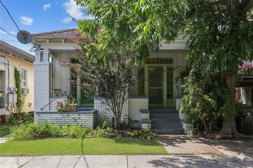 7220 22 Sycamore Street, New Orleans, LA, 70118 | Card Image