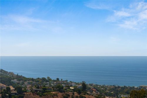 2155 Temple Hills Dr, Laguna Beach, CA, 92651-2663 | Card Image