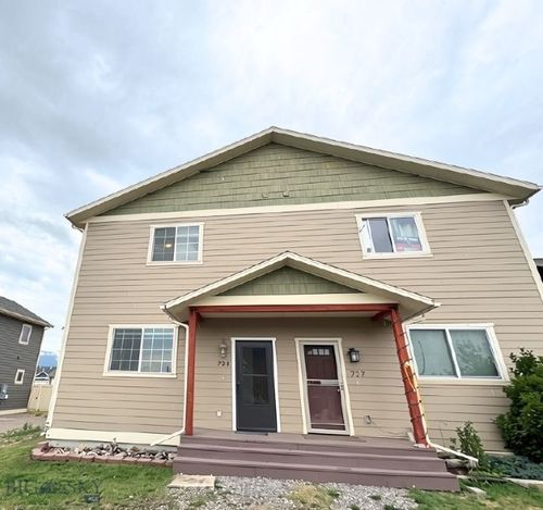 725 N 11th St, Livingston, MT, 59047-1631 | Card Image