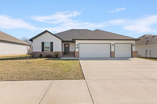 698 N Glenwood Ave, Republic, MO, 65738-2786 | Card Image