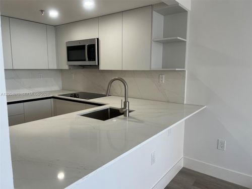 1022-540 Brickell Key Dr, Miami, FL, 33131-2697 | Card Image