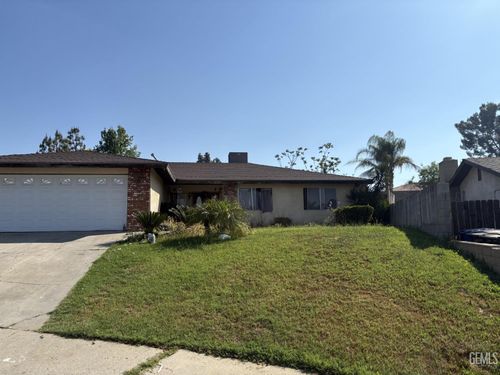 0E2221 Manley Ct, Bakersfield, CA, 93306-3430 | Card Image