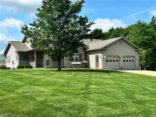 850 Sunnyview Dr Sw, Carrollton, OH, 44615-8421 | Card Image