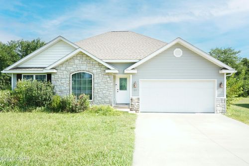 589 W Fountain Rd, Webb City, MO, 64870-2952 | Card Image