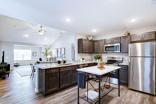 25 Glade Loop, Delaware, OH, 43015-2163 | Card Image