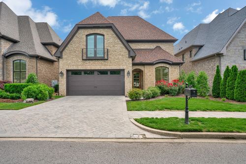 1161 Chloe Dr, Gallatin, TN, 37066-7465 | Card Image