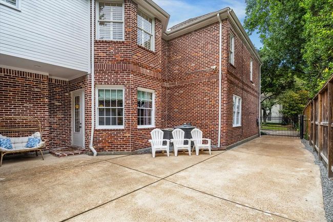 Electric gated driveway! | Image 29