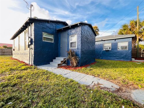 1927 Windsor Ave, West Palm Beach, FL, 33407-6281 | Card Image