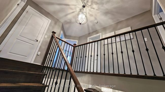 682 Fairglen Ave, House other with 5 bedrooms, 4 bathrooms and 2 parking in Oshawa ON | Image 26