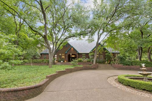 950 Willow Ct, Fairview, TX, 75069-8550 | Card Image