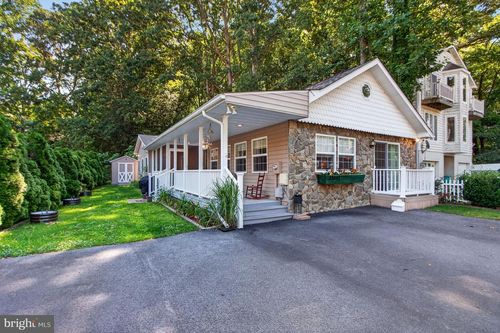 33641 Woodland Cir, LEWES, DE, 19958-5164 | Card Image