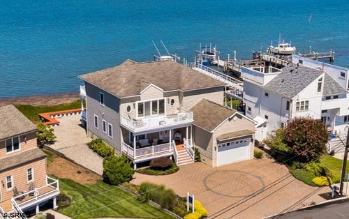 1511 E Shore Dr, Brigantine, NJ, 08203-3017 | Card Image