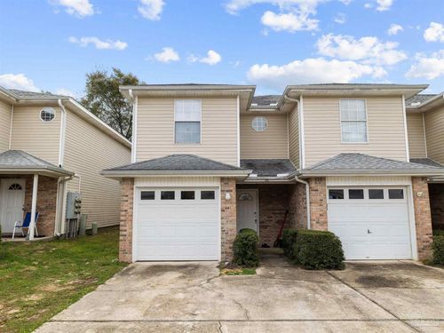 477 Keystone Rd, Mary Esther, FL, 32569-1505 | Card Image