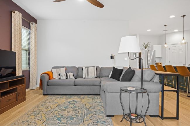 6404 Routenburn St, House other with 4 bedrooms, 2 bathrooms and 4 parking in Austin TX | Image 12