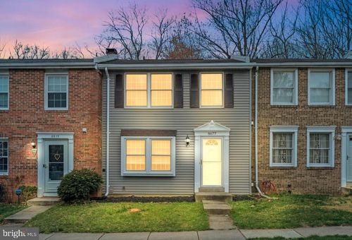 8677 Hickory Ridge Ct, SPRINGFIELD, VA, 22153-3703 | Card Image
