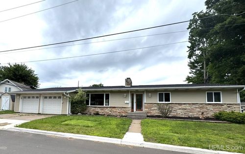 201 Cleveland Avenue, Kingsford, MI, 49802 | Card Image