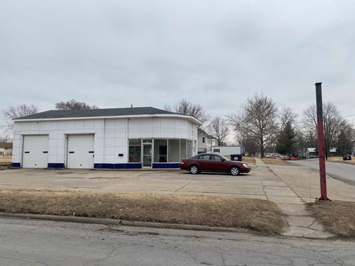 738 Court Ave, Chariton, IA, 50049-1822 | Card Image