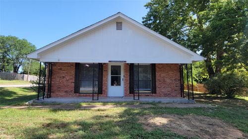 306 W Hale Ave, Decatur, TX, 76234-2130 | Card Image