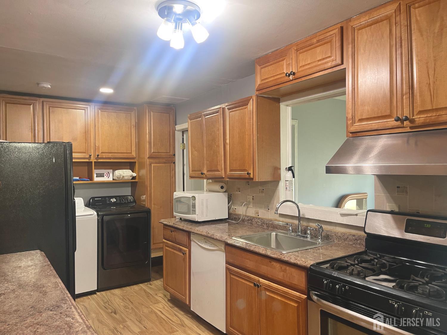 Residential Lease in Woodbridge Proper 5