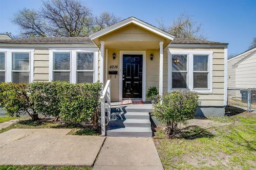 4216 Valentine St, Fort Worth, TX, 76107-6413 | Card Image