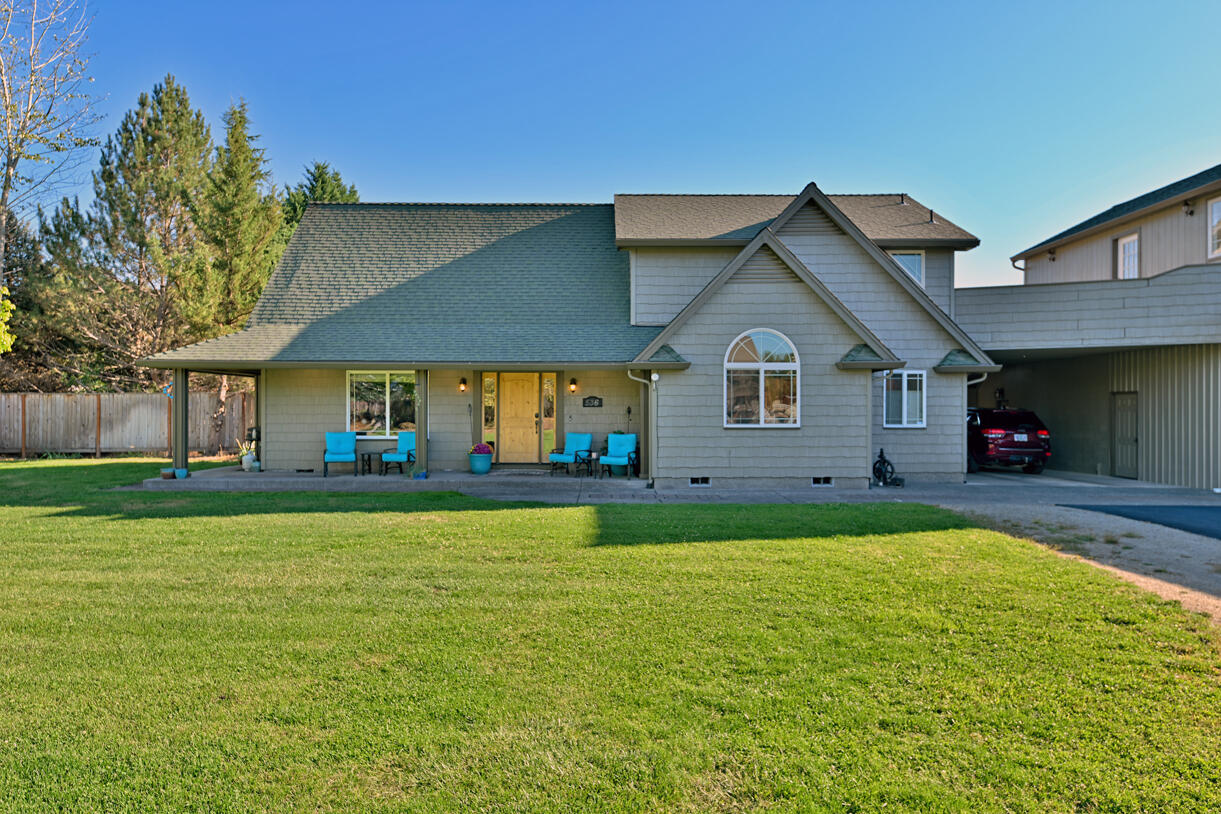 Residential in Shady Cove 5