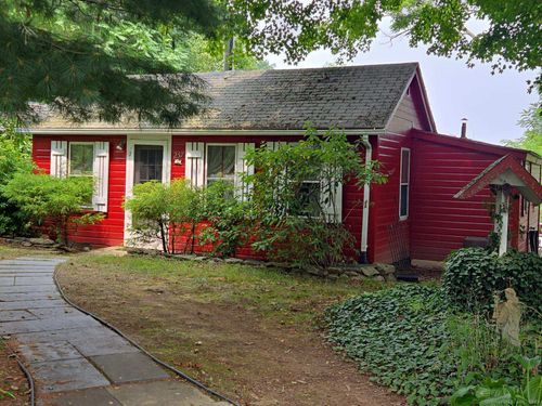 257 E Haddam Colchester Tpke, East Haddam, CT, 06423-1000 | Card Image