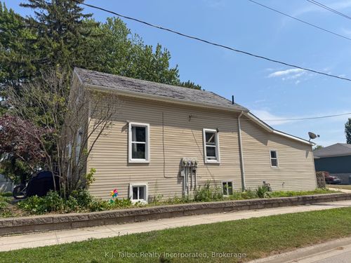 311 Gibbons St, Goderich, ON, N7A3J9 | Card Image