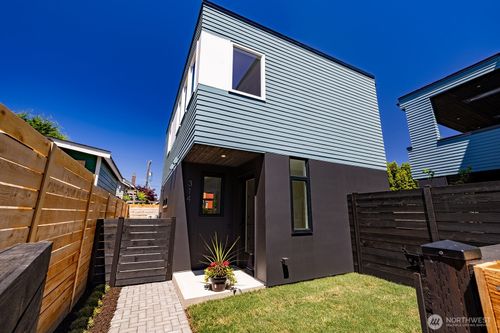 314 Ne 59th St, Seattle, WA, 98105-2719 | Card Image