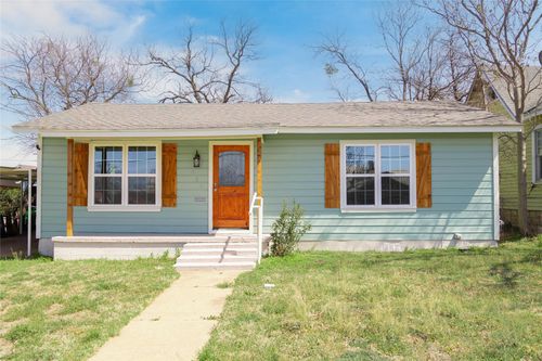 911 S Commercial Avenue Avenue, Coleman, TX, 76834 | Card Image