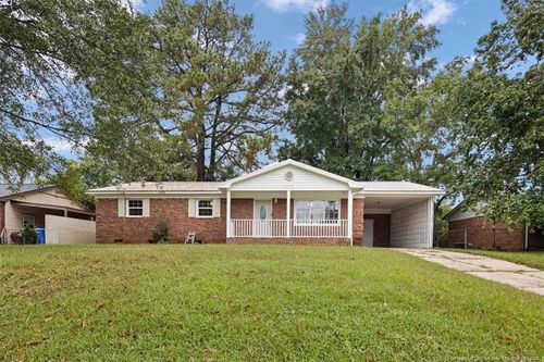 5305 Tabor Ct, Fayetteville, NC, 28303-3120 | Card Image