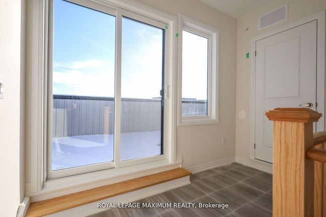 1 - 11 Baynes Way, Condo with 4 bedrooms, 3 bathrooms and null parking in Bradford West Gwillimbury ON | Image 31