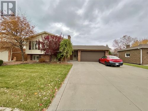 456 Amberly Cres, Tecumseh, ON, N8N3M3 | Card Image