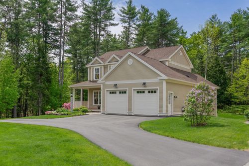 4 Tacoma Ln, Cumberland, ME, 04021-3675 | Card Image