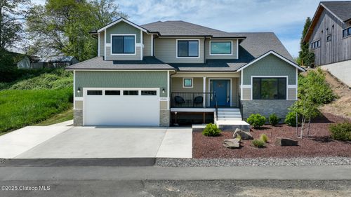 35681 Bella Rdg Lp, Astoria, OR, 97103 | Card Image