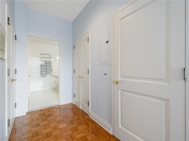 APT-500 - 1 Scarsdale Rd, Condo with 3 bedrooms, 3 bathrooms and 2 parking in Tuckahoe NY | Image 16