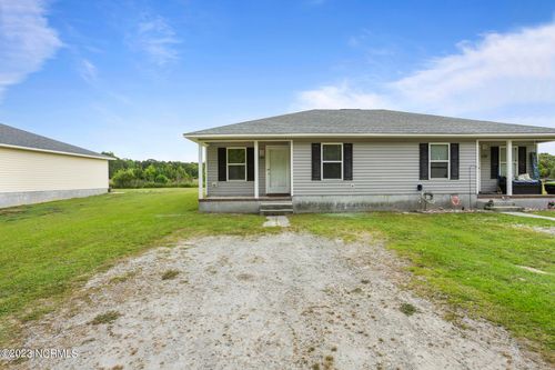 124 Lain Mark Dr, Hubert, NC, 28539-3710 | Card Image