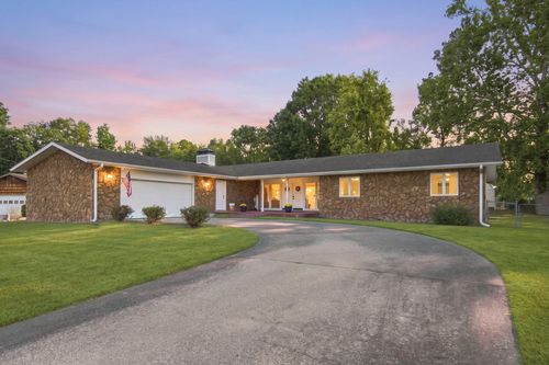 620 Parnell Cir, Branson, MO, 65616-2051 | Card Image