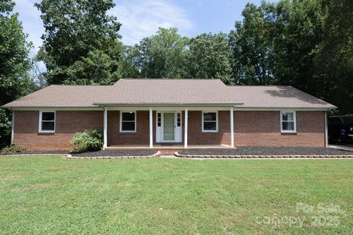 205 Dana Dr, Salisbury, NC, 28147-9285 | Card Image