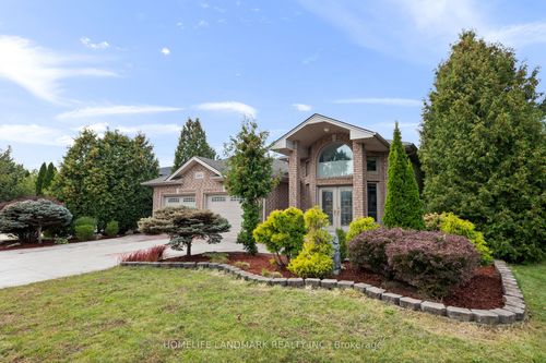 523 Martinique Ave, Windsor, ON, N8P1H4 | Card Image