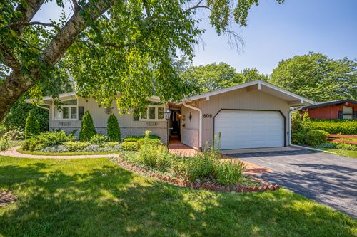 808 Lill St, Barrington, IL, 60010-4266 | Card Image