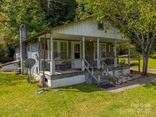 67 Trent Field Rd, Bryson City, NC, 28713-9626 | Card Image