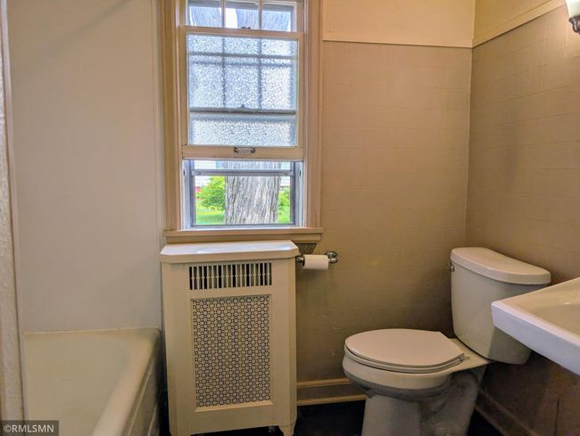 Main level full bathroom | Image 26