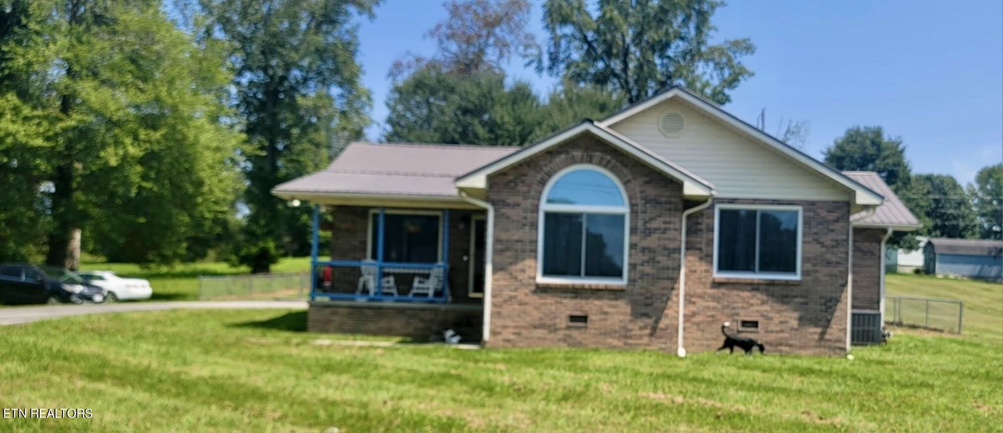 Lloyd St, Oneida, TN 37841