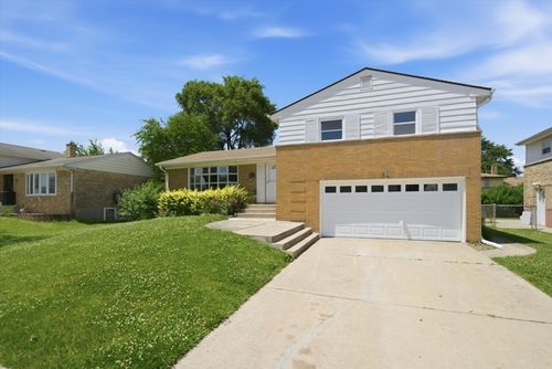 1640 Channing Ct, Melrose Park, IL, 60160-2415 | Card Image
