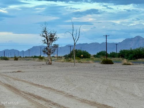 25-3010 N Parkview Dr, Eloy, AZ, 85131 | Card Image