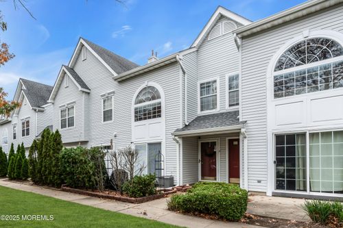 11 Madison Ct, Tinton Falls, NJ, 07712-7736 | Card Image