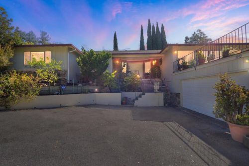 3992 Altadena Ln, San Jose, CA, 95127-2501 | Card Image