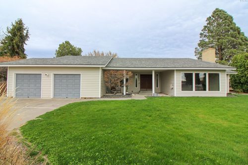 10821 W Court Street, Pasco, WA, 99301 | Card Image